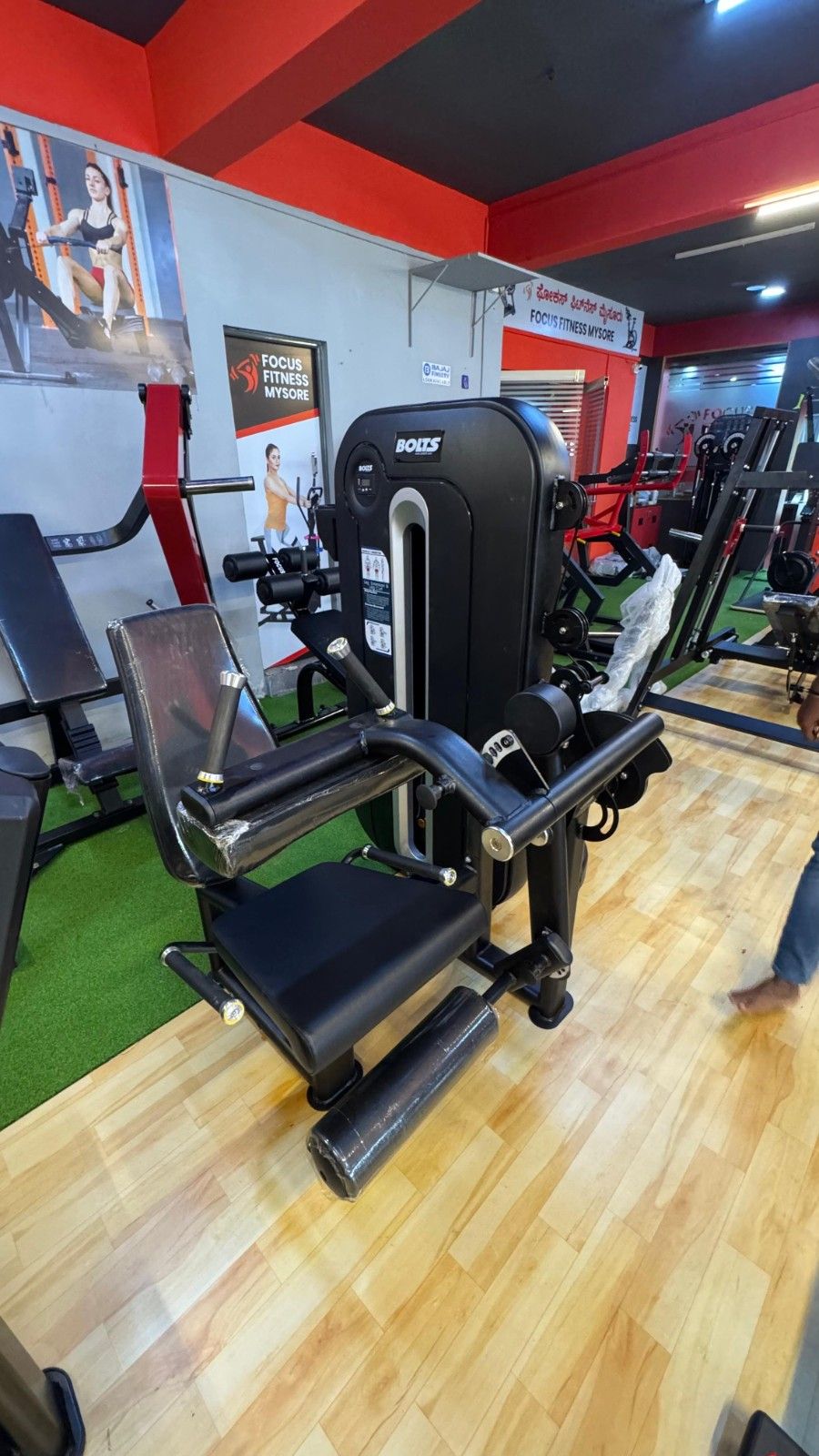 commercialstrengthequipment legcurlandlegextension